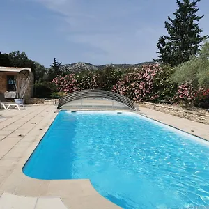 Gasthof Peaceful Mas Provencal 'mas Du Sucre' With Large Pool, Cheval-Blanc